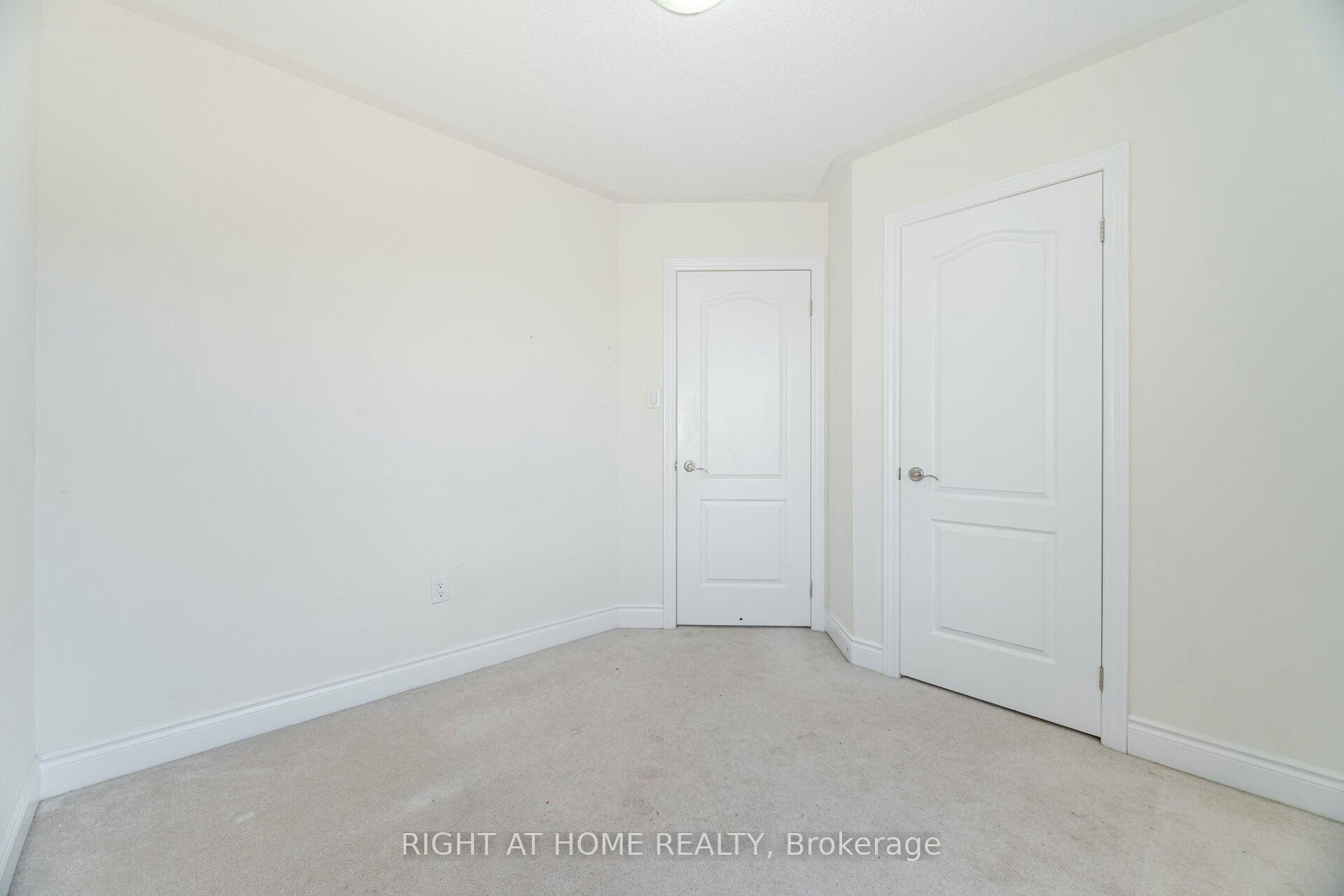 7160 Triumph Lane, Mississauga, ON, L5N 0C5 - 24