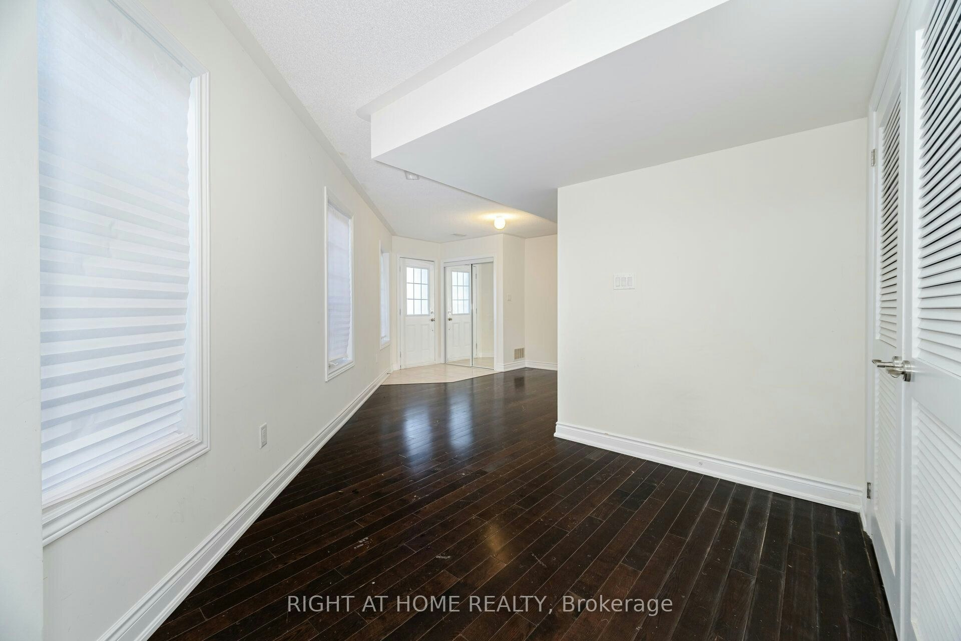 7160 Triumph Lane, Mississauga, ON, L5N 0C5 - 28