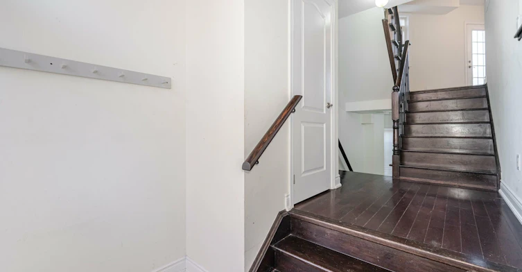 7160 Triumph Lane, Mississauga, ON, L5N 0C5 - 4