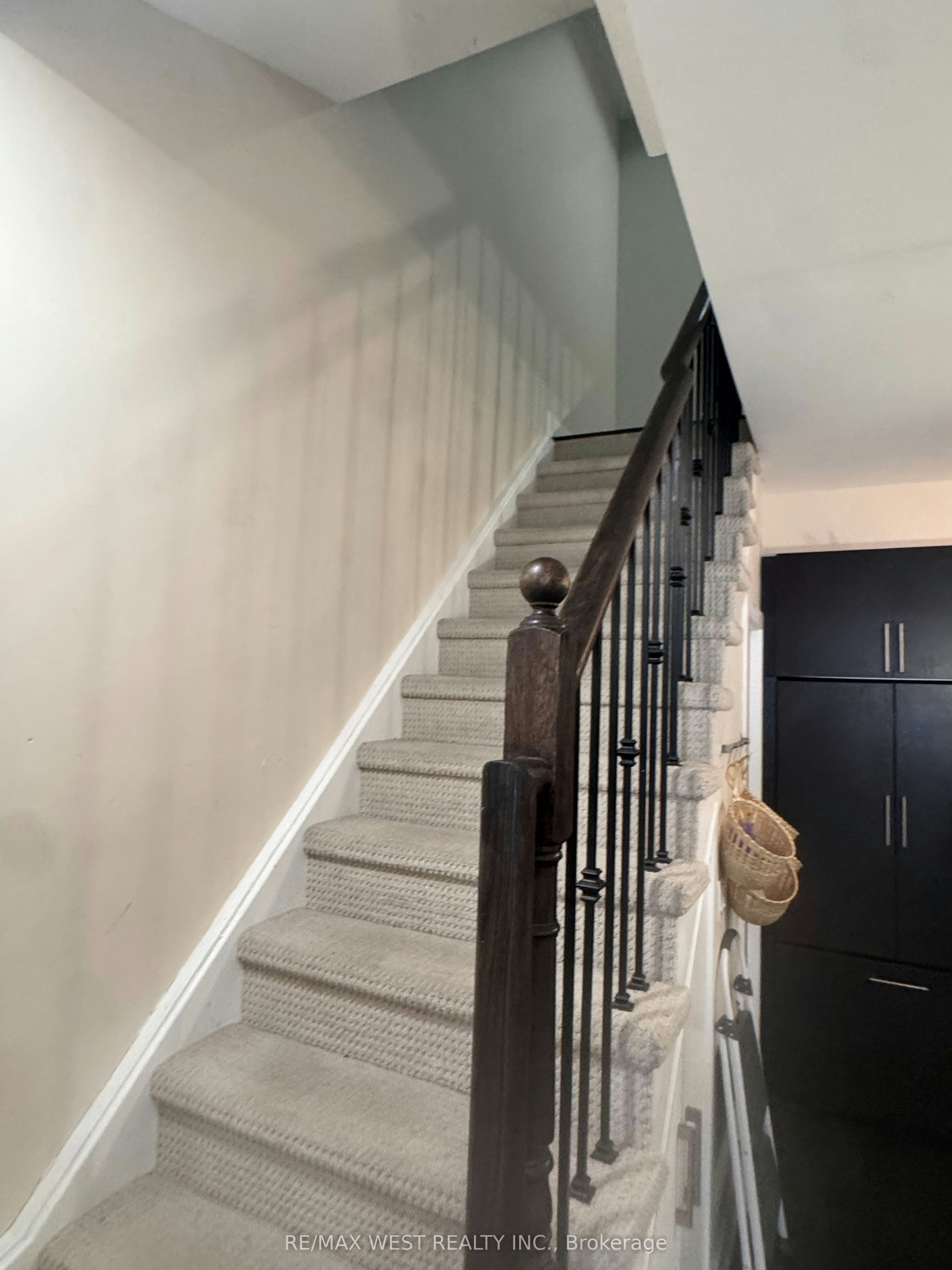 52-3 Elsie Lane S, Toronto, ON, M6P 0B8 - 4