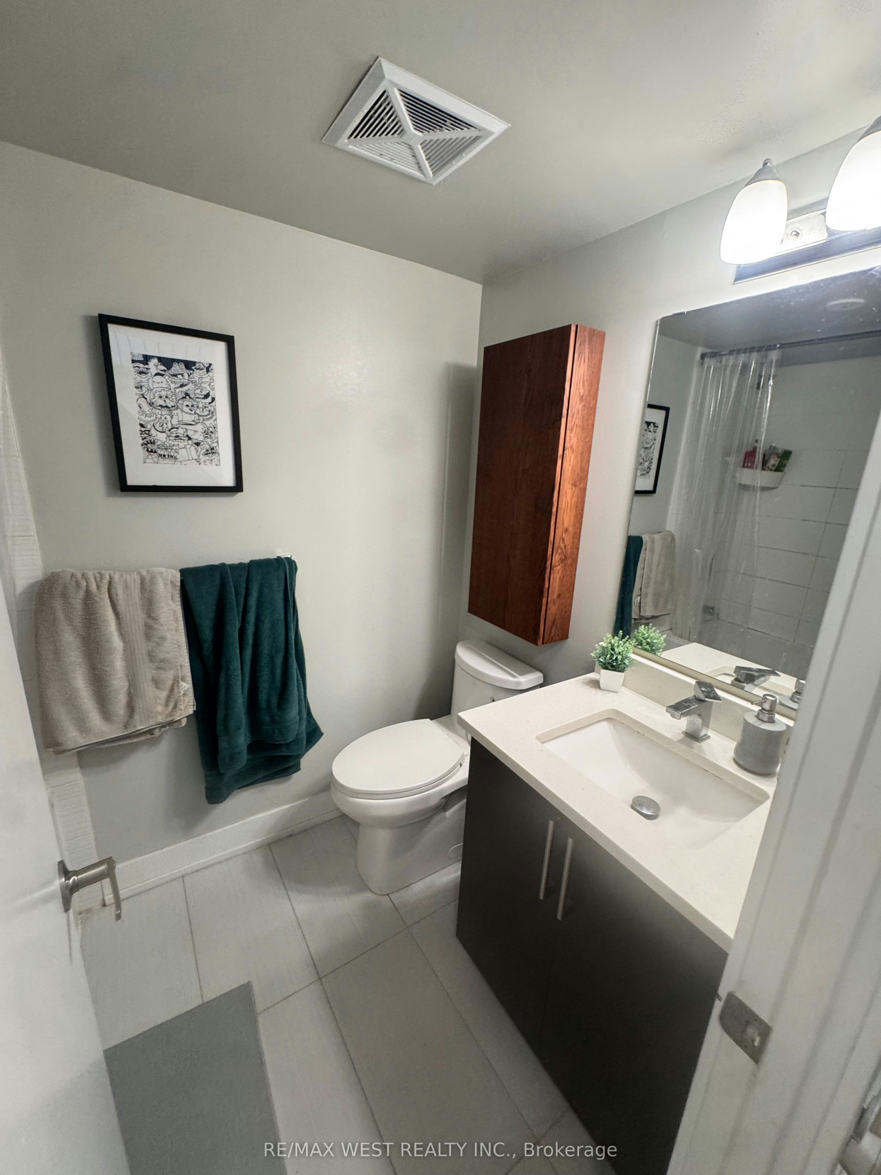 52-3 Elsie Lane S, Toronto, ON, M6P 0B8 - 7