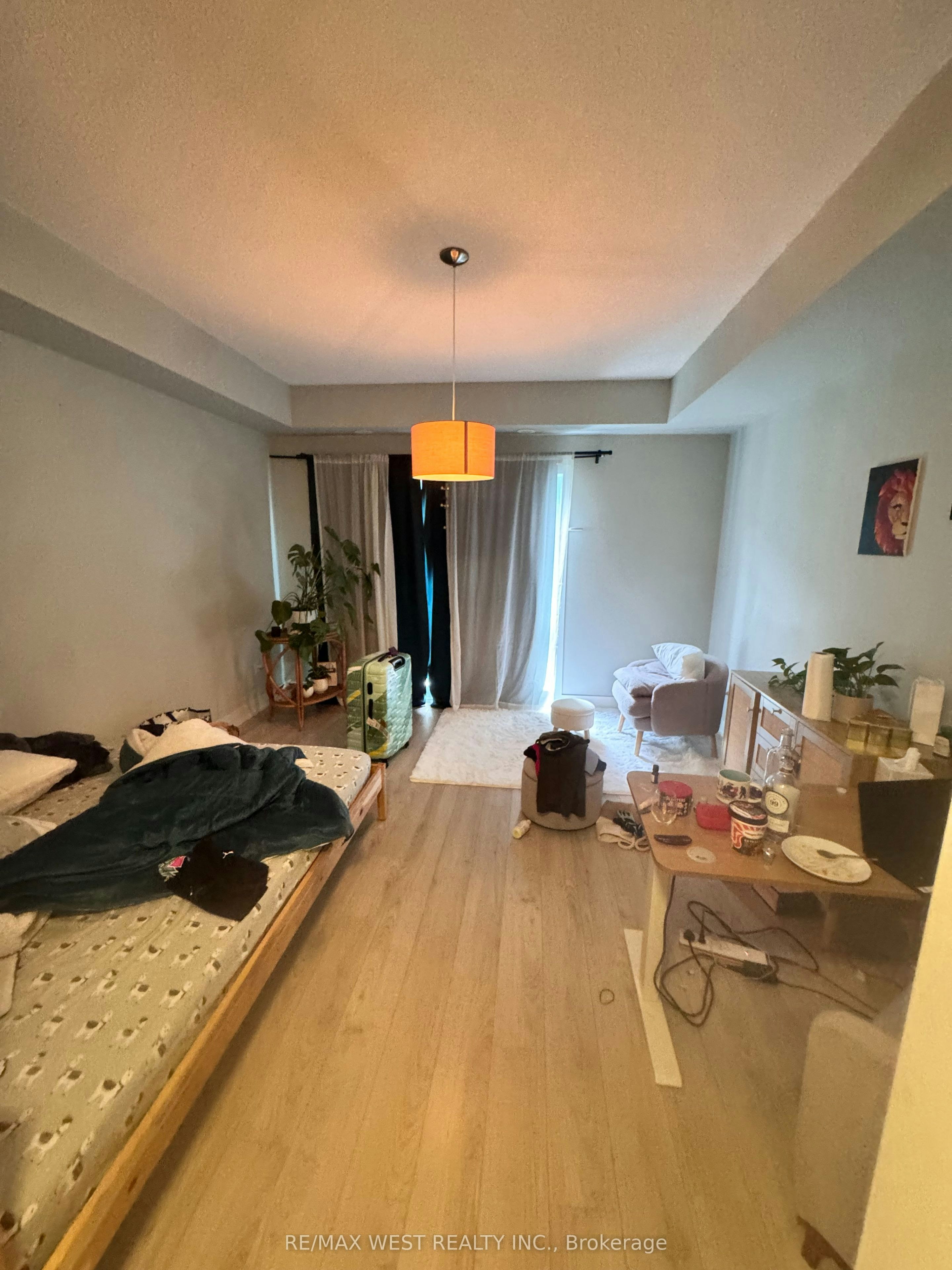 52-3 Elsie Lane S, Toronto, ON, M6P 0B8 - 6