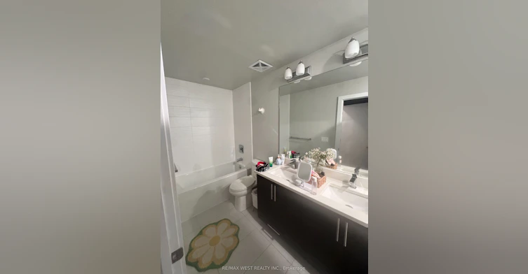 52-3 Elsie Lane S, Toronto, ON, M6P 0B8 - 5