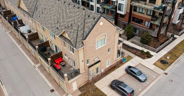 12-3100 Boxford Crescent, Mississauga, ON, L5M 0P4 - 2