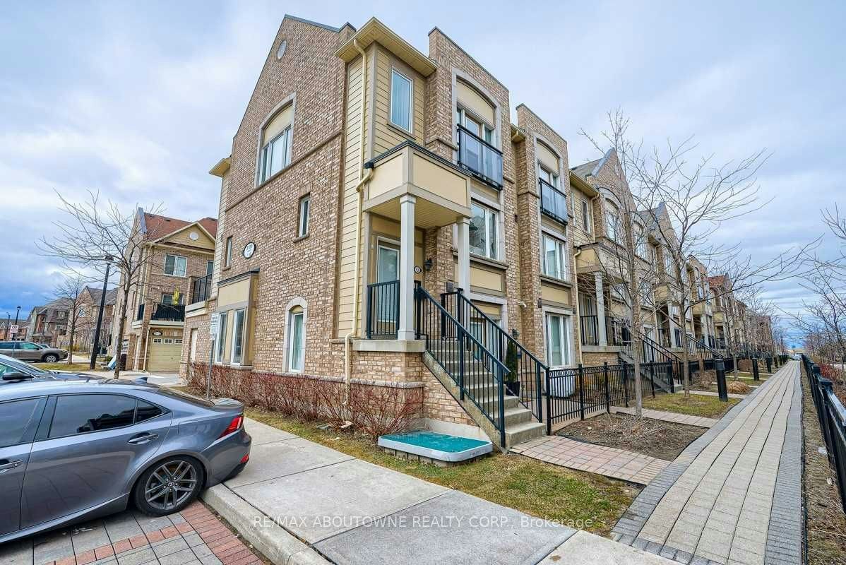 12-3100 Boxford Crescent, Mississauga, ON, L5M 0P4 - 3
