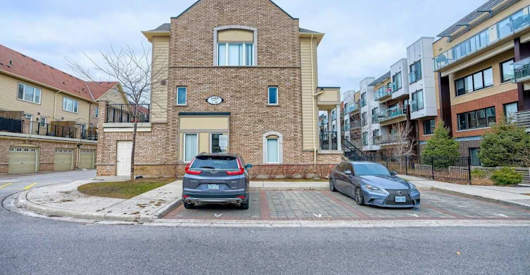12-3100 Boxford Crescent, Mississauga, ON, L5M 0P4 - 4
