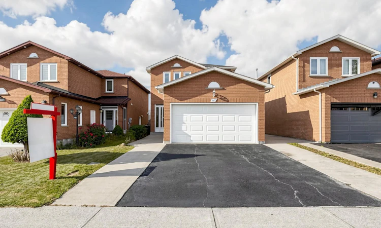 1125 Ivandale Drive