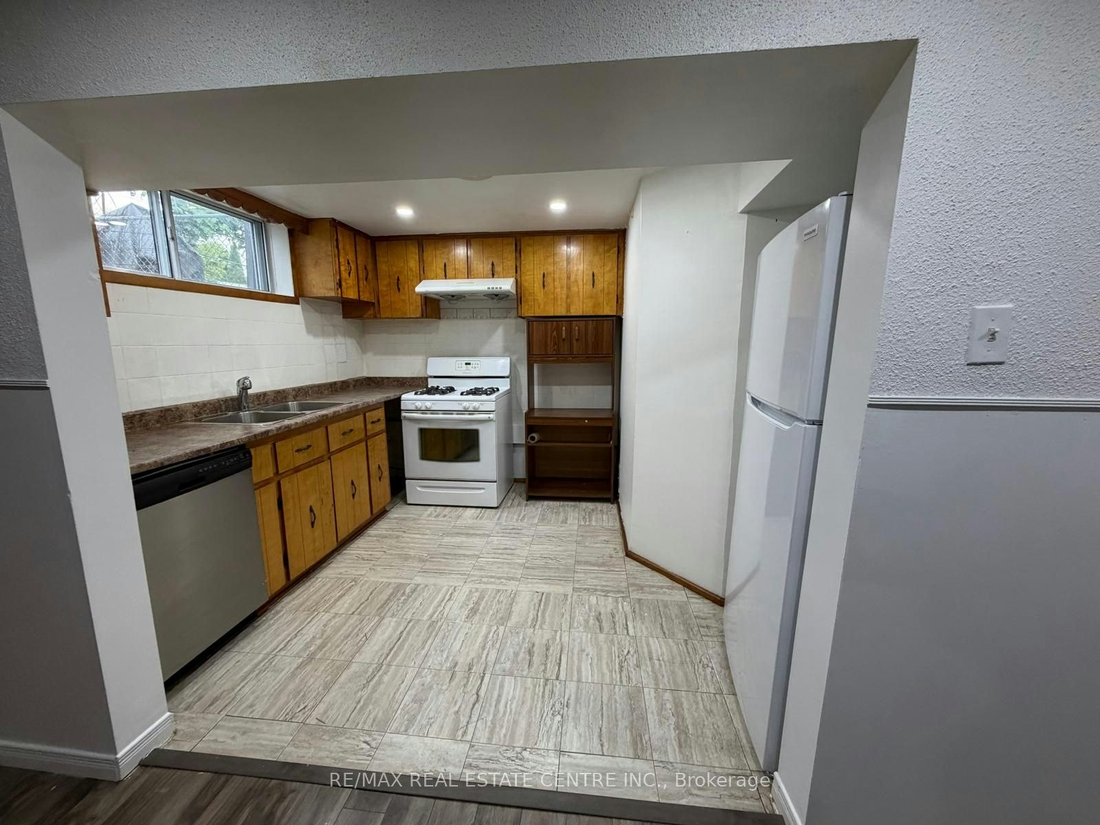 BSMT-33 Prouse Drive, Brampton, ON, L6V 3A3 - 13