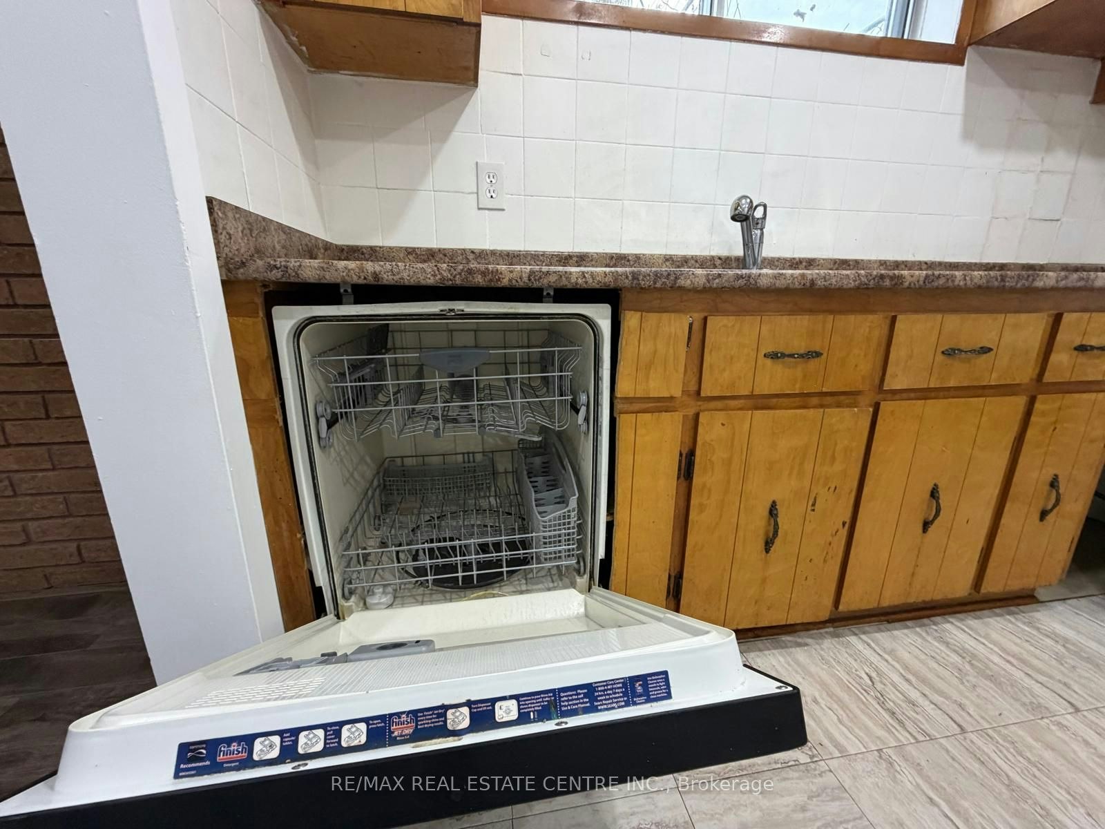 BSMT-33 Prouse Drive, Brampton, ON, L6V 3A3 - 14