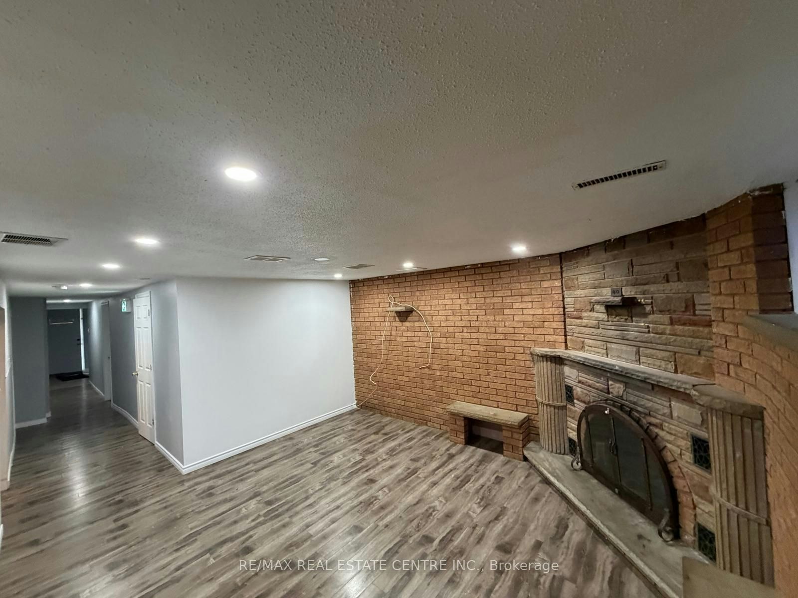 BSMT-33 Prouse Drive, Brampton, ON, L6V 3A3 - 6