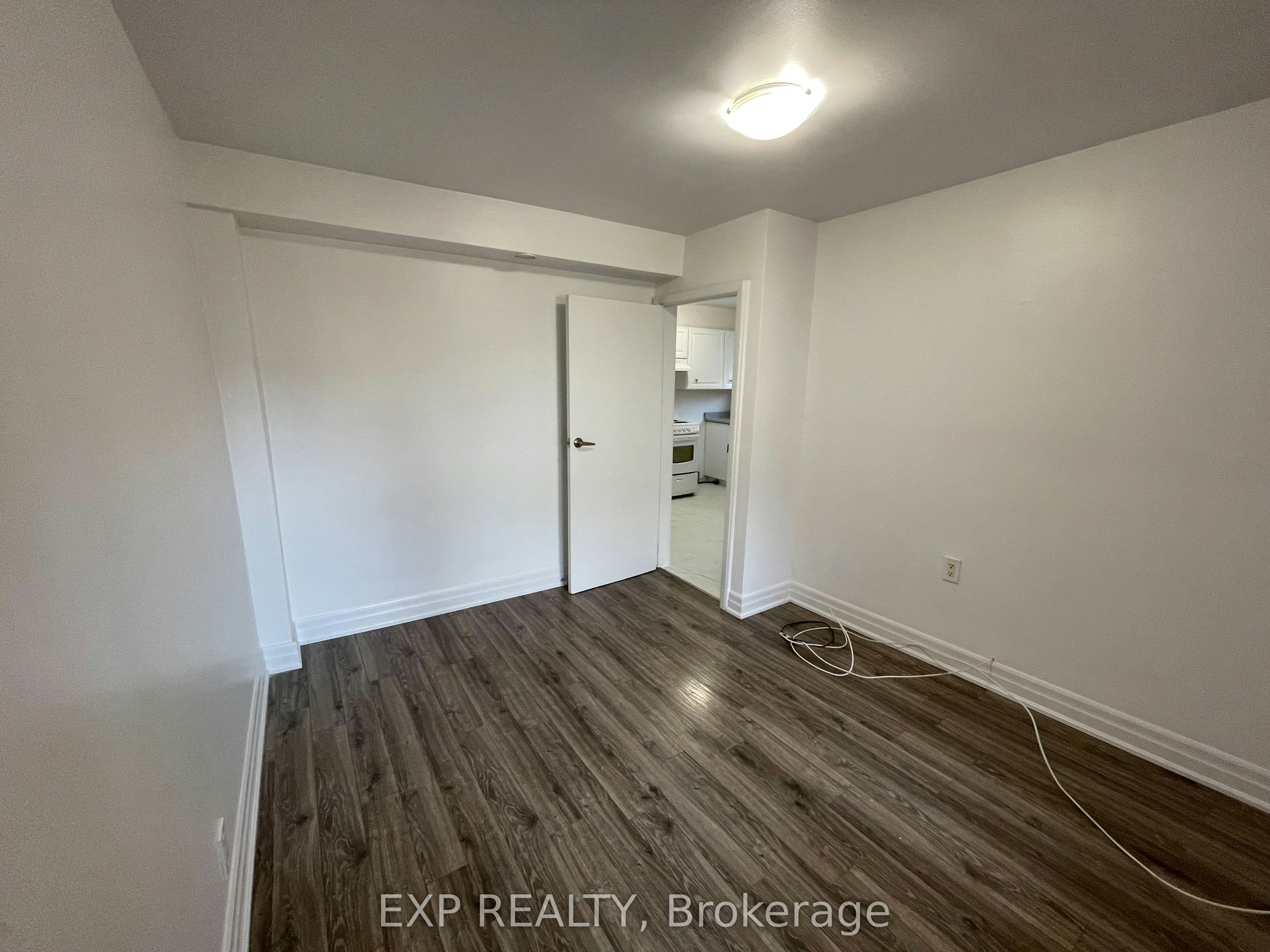 41 Bloem Avenue, Toronto, ON, M6E 1S2 - 23