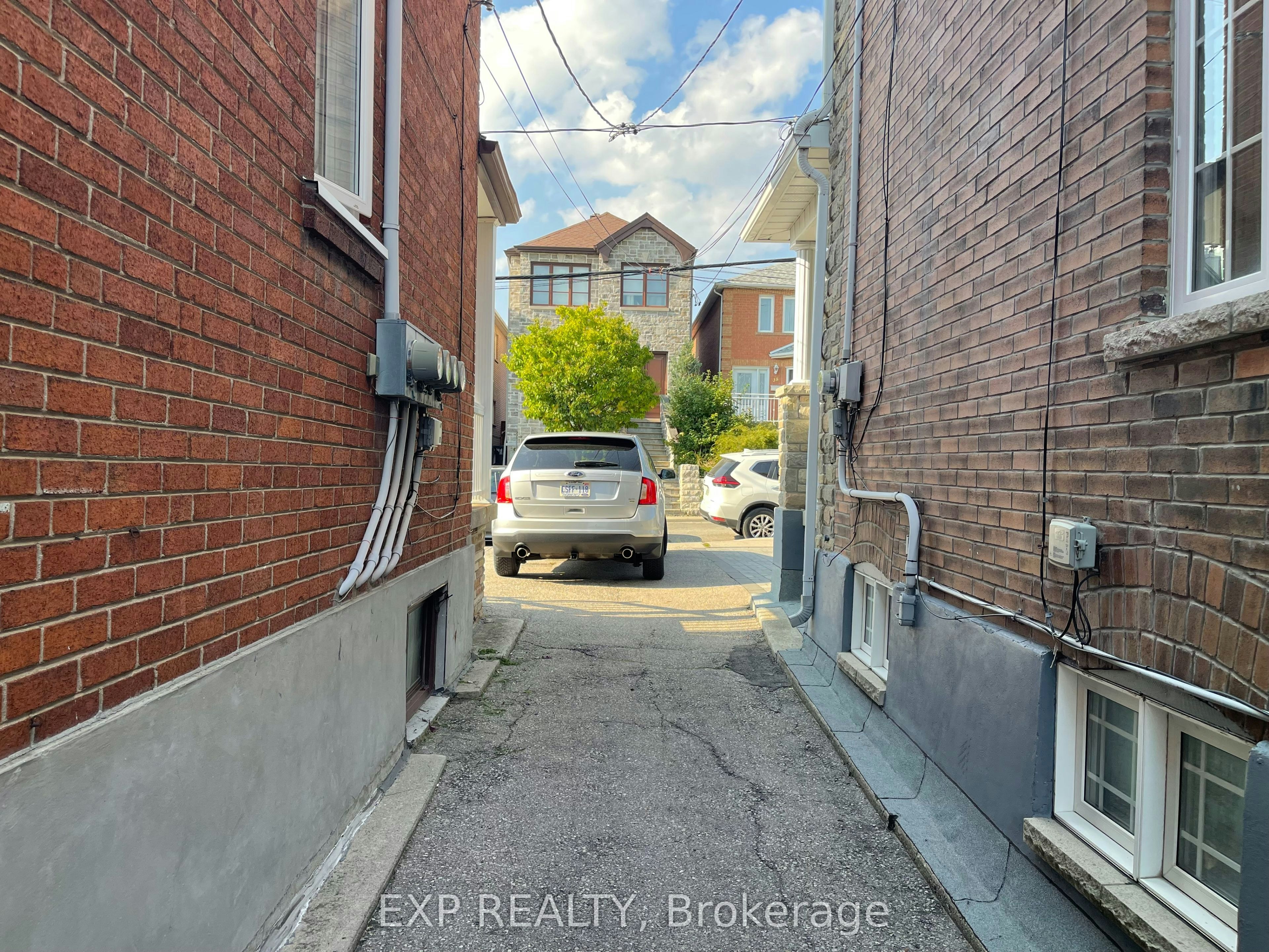 41 Bloem Avenue, Toronto, ON, M6E 1S2 - 29