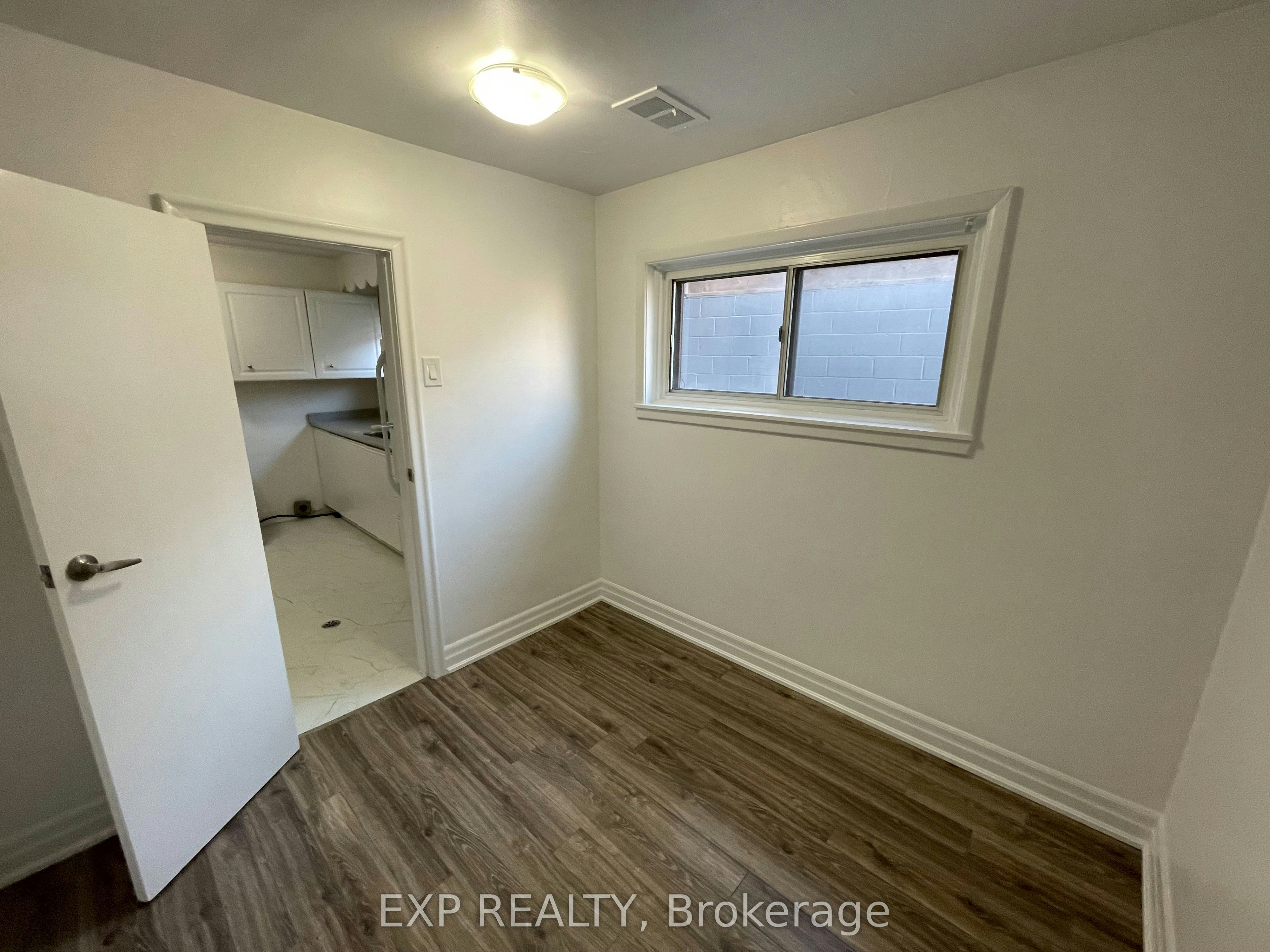 41 Bloem Avenue, Toronto, ON, M6E 1S2 - 21