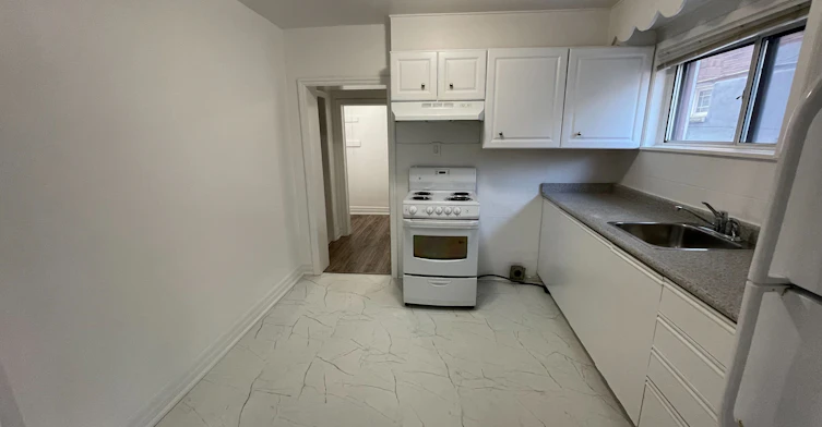 41 Bloem Avenue, Toronto, ON, M6E 1S2 - 19