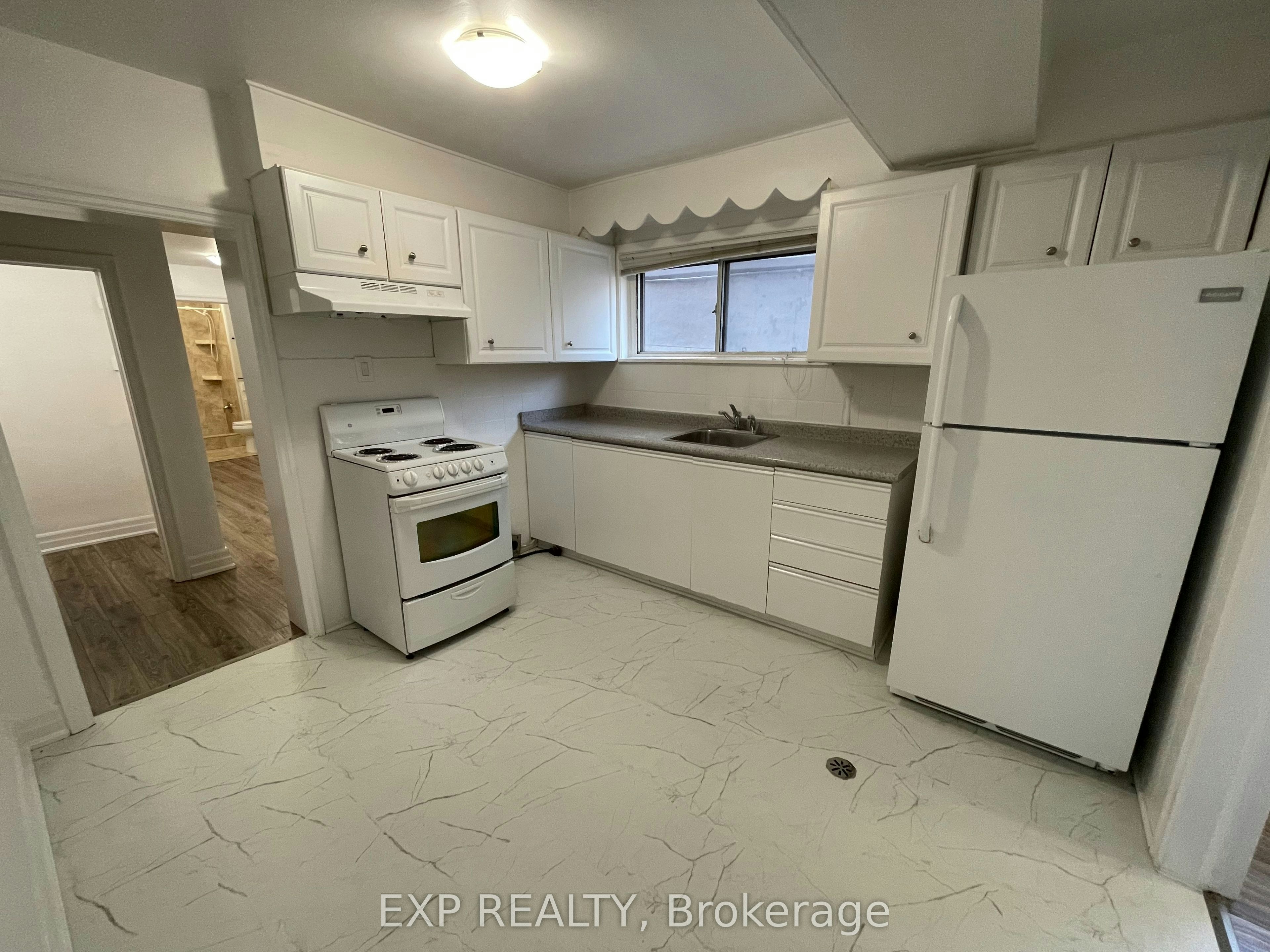 41 Bloem Avenue, Toronto, ON, M6E 1S2 - 20