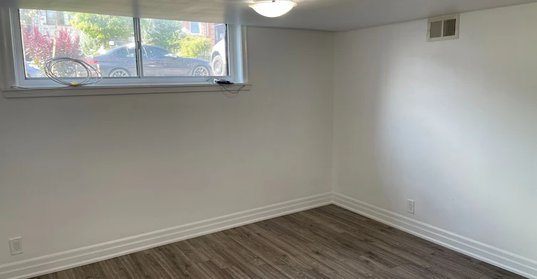 41 Bloem Avenue, Toronto, ON, M6E 1S2 - 11