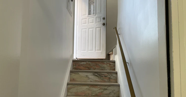 41 Bloem Avenue, Toronto, ON, M6E 1S2 - 8