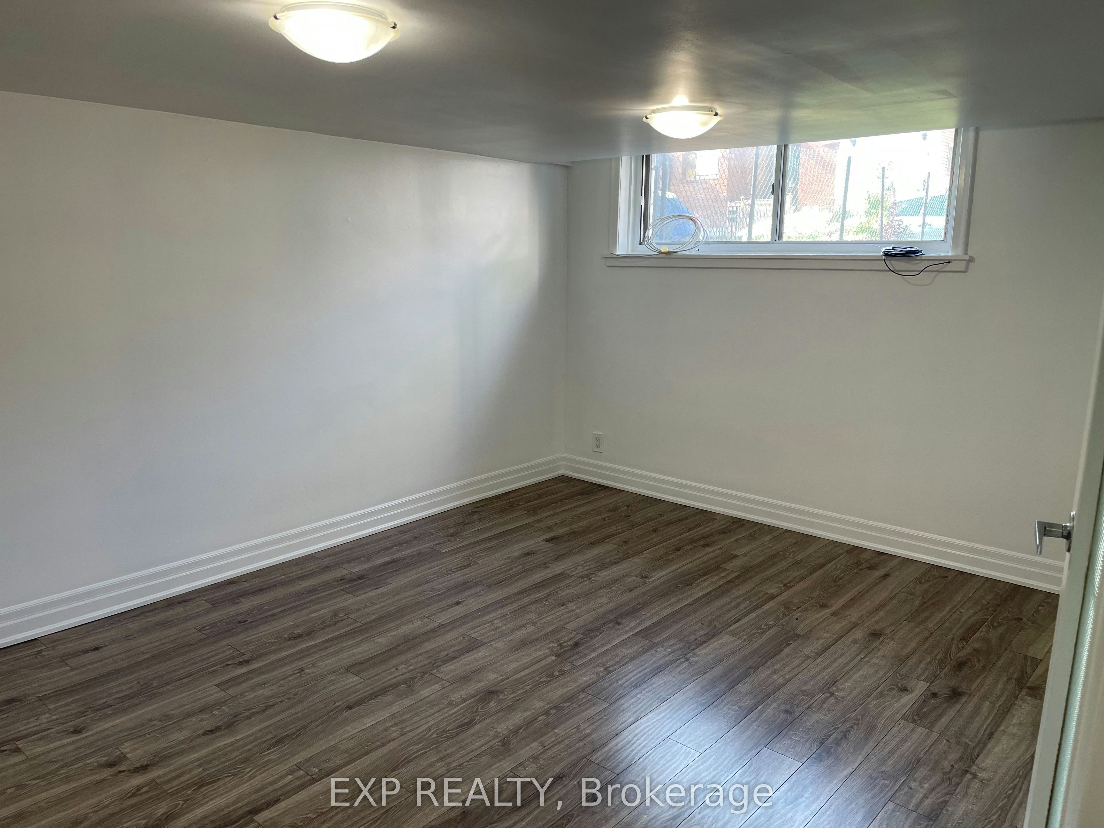 41 Bloem Avenue, Toronto, ON, M6E 1S2 - 12