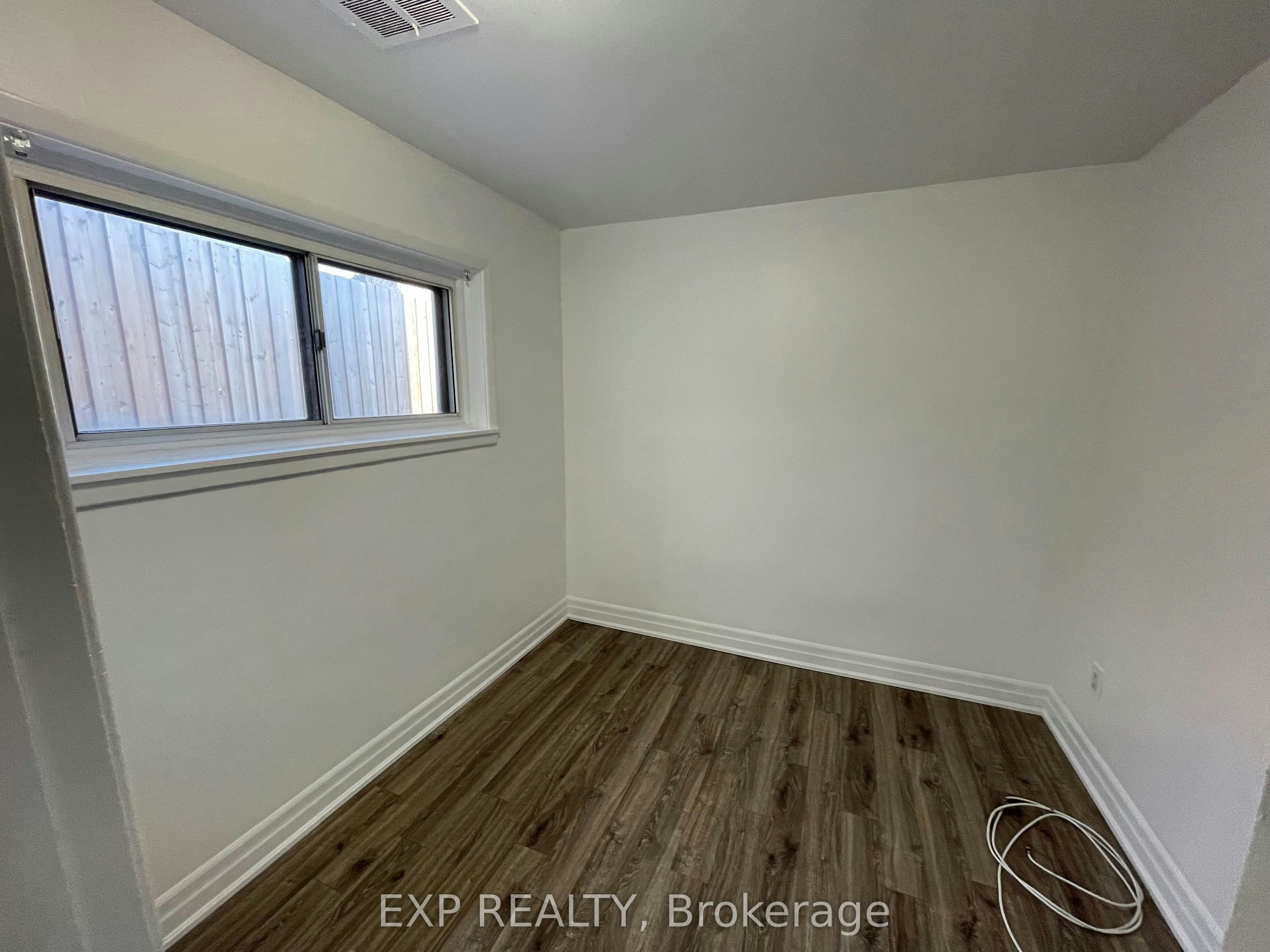 41 Bloem Avenue, Toronto, ON, M6E 1S2 - 22