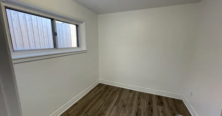 41 Bloem Avenue, Toronto, ON, M6E 1S2 - 22