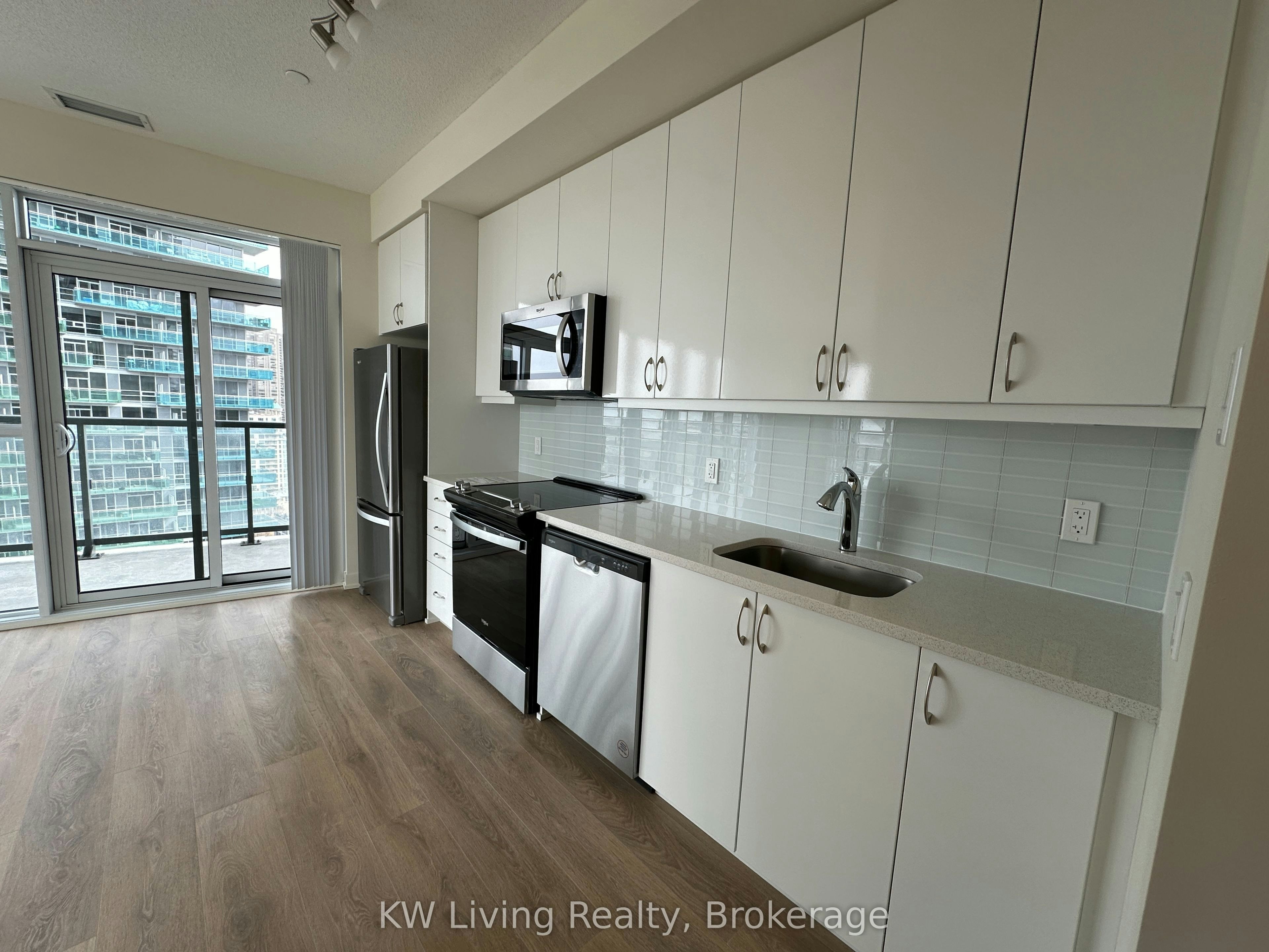 2111-38 Annie Craig Drive, Toronto, ON, M8V 0G9 - 7