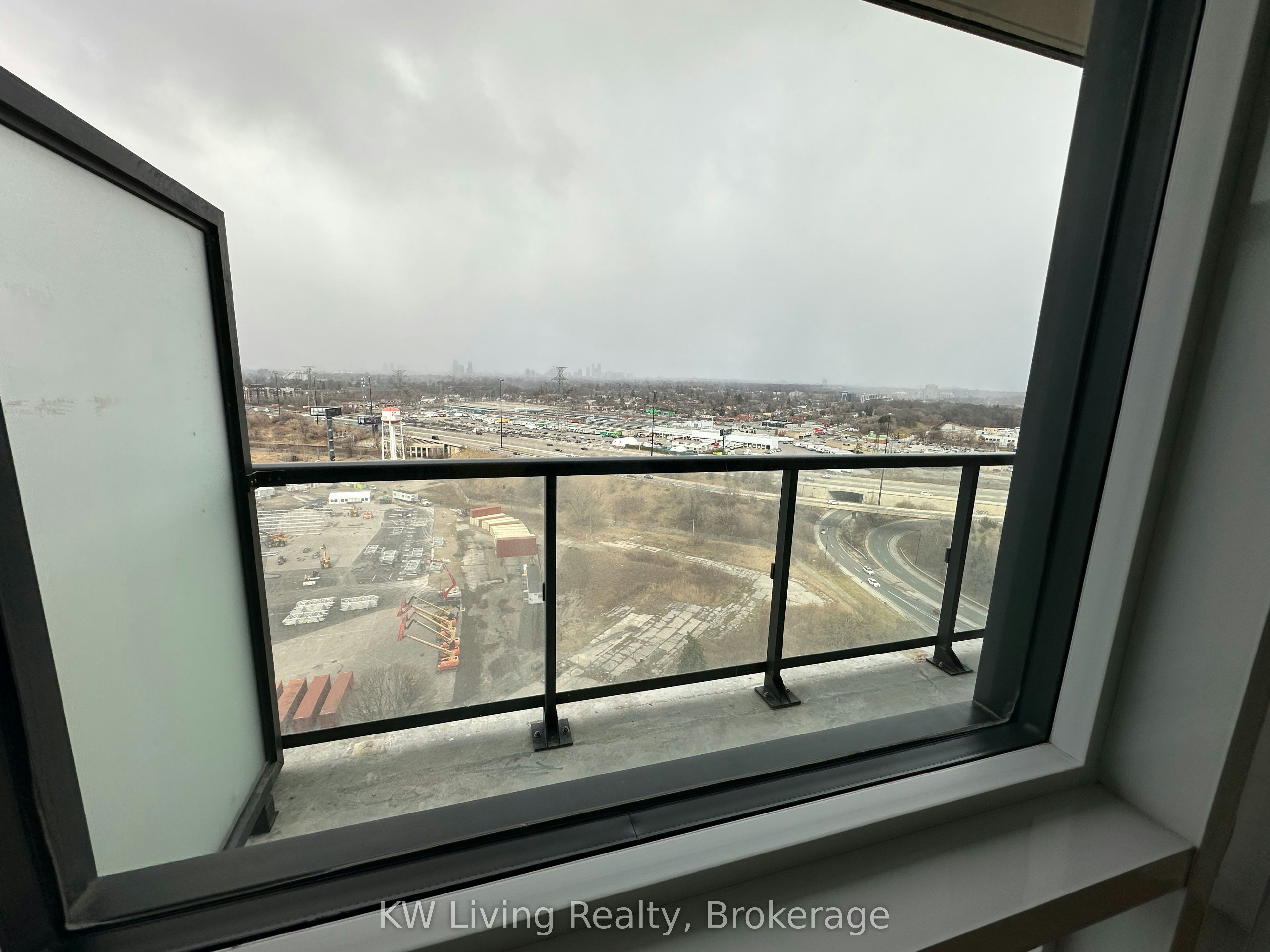 2111-38 Annie Craig Drive, Toronto, ON, M8V 0G9 - 17