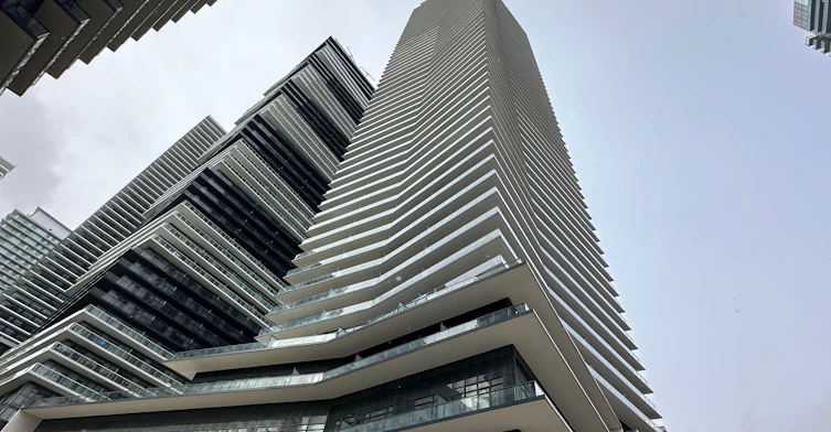 2111-38 Annie Craig Drive, Toronto, ON, M8V 0G9