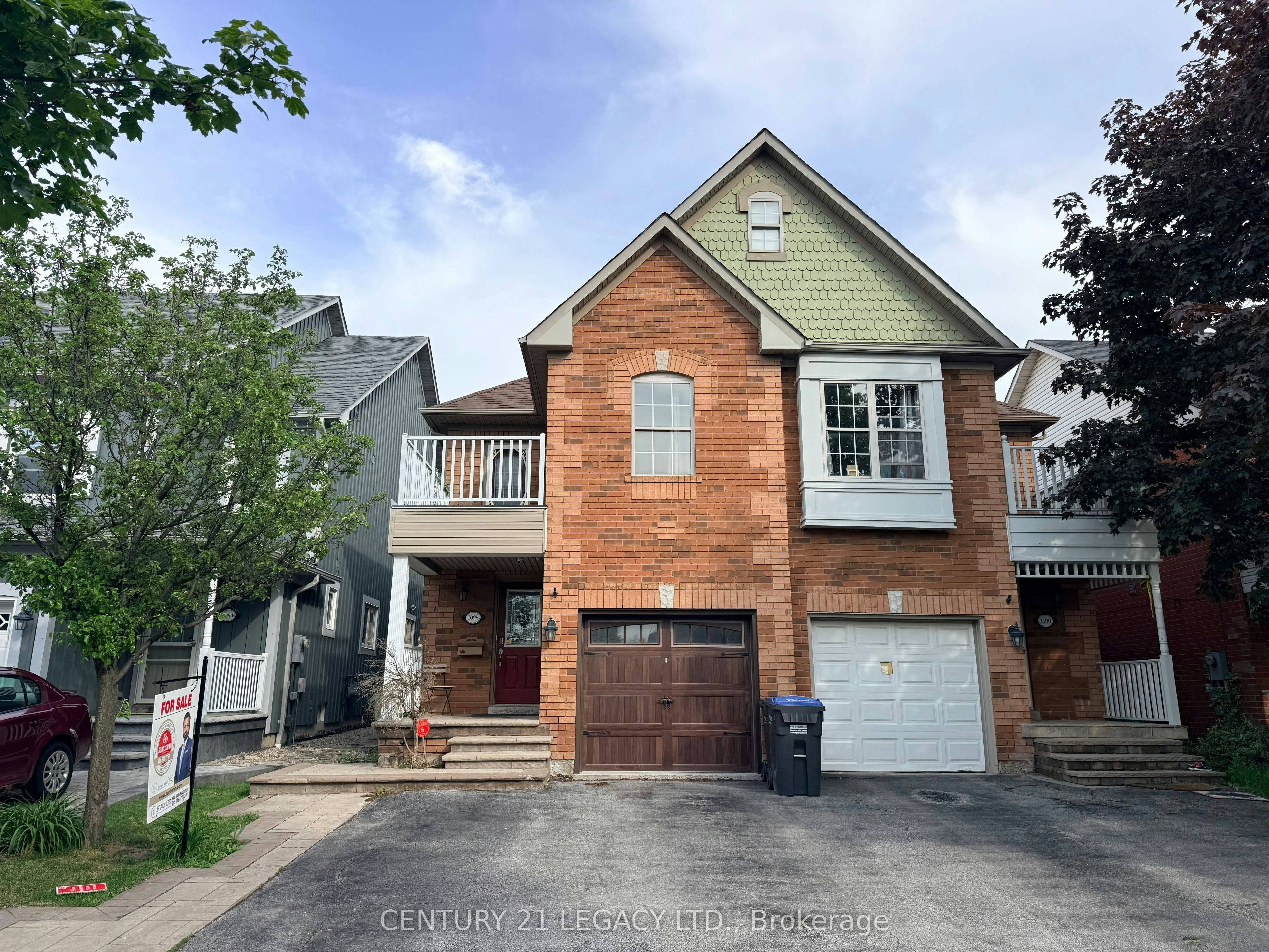 1098 Carding Mill Place, Mississauga, ON, L5W 1C5