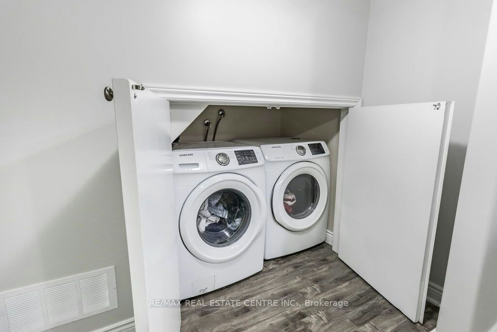 Bsmt-20 Laurentide Crescent, Brampton, ON, L6P 1Y4 - 10