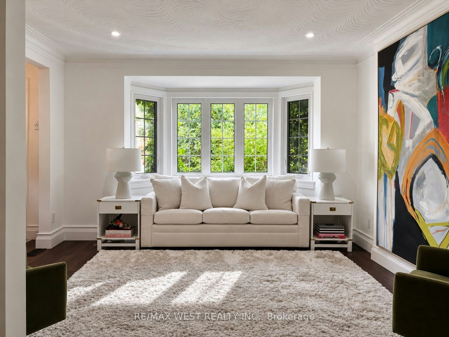 12 Brentwood Road S, Toronto, ON, M8Z 3N2