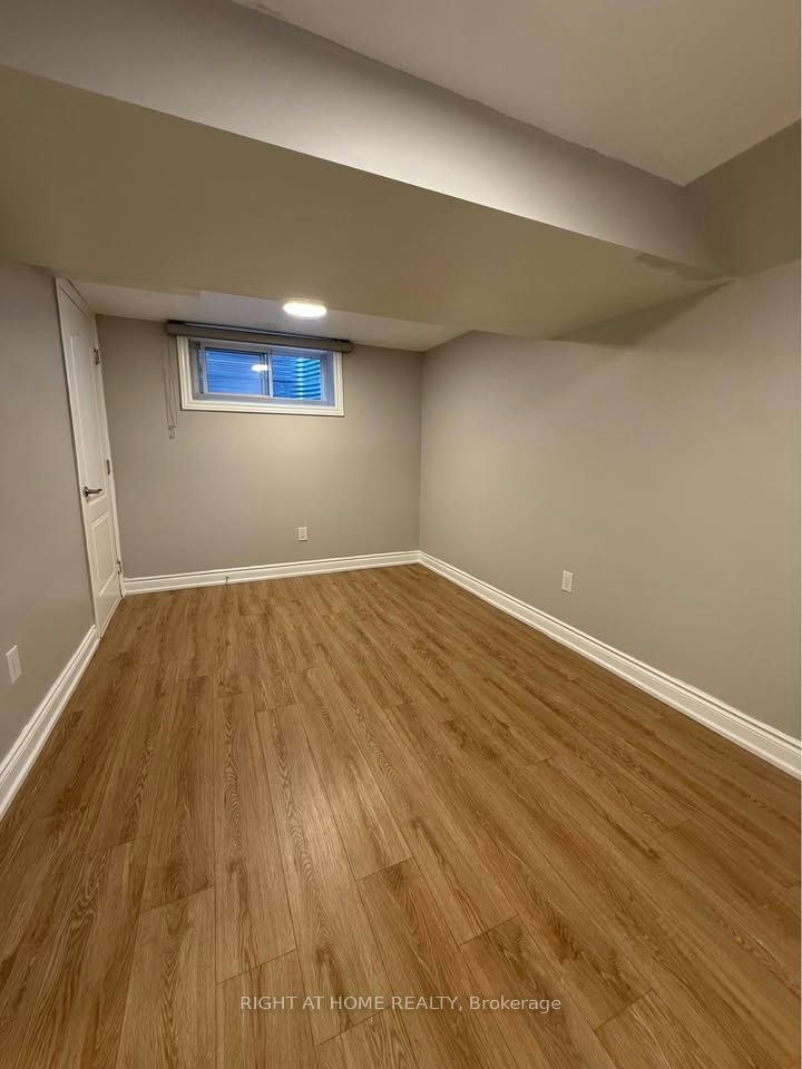 2468 Hensall Street, Mississauga, ON, L5A 2T2 - 8