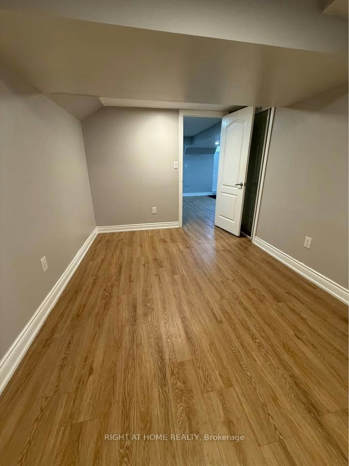 2468 Hensall Street, Mississauga, ON, L5A 2T2 - 7