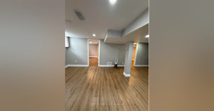 2468 Hensall Street, Mississauga, ON, L5A 2T2 - 11