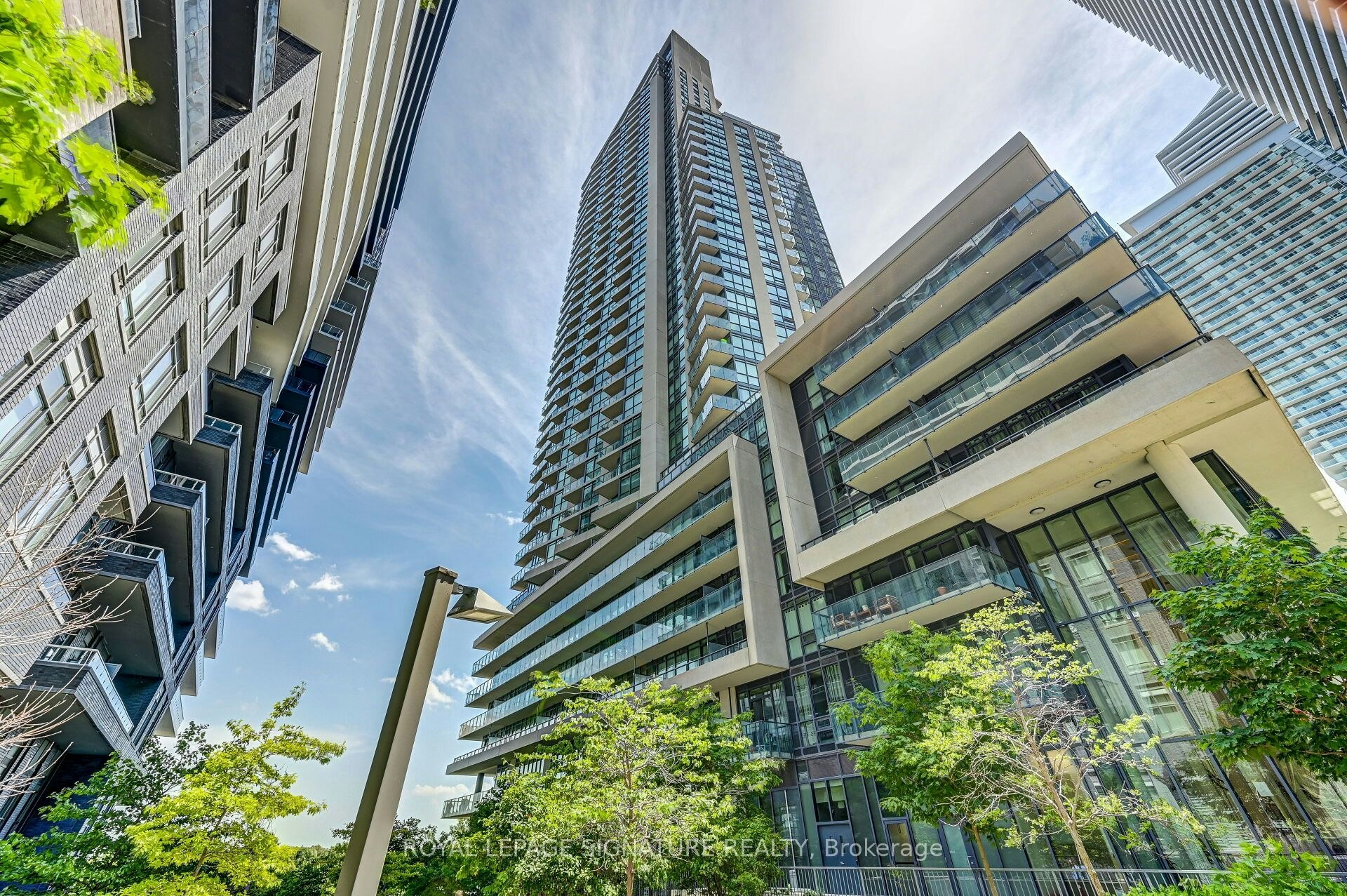 710-59 Annie Craig Drive, Toronto, ON, M8V 0C4 - 2