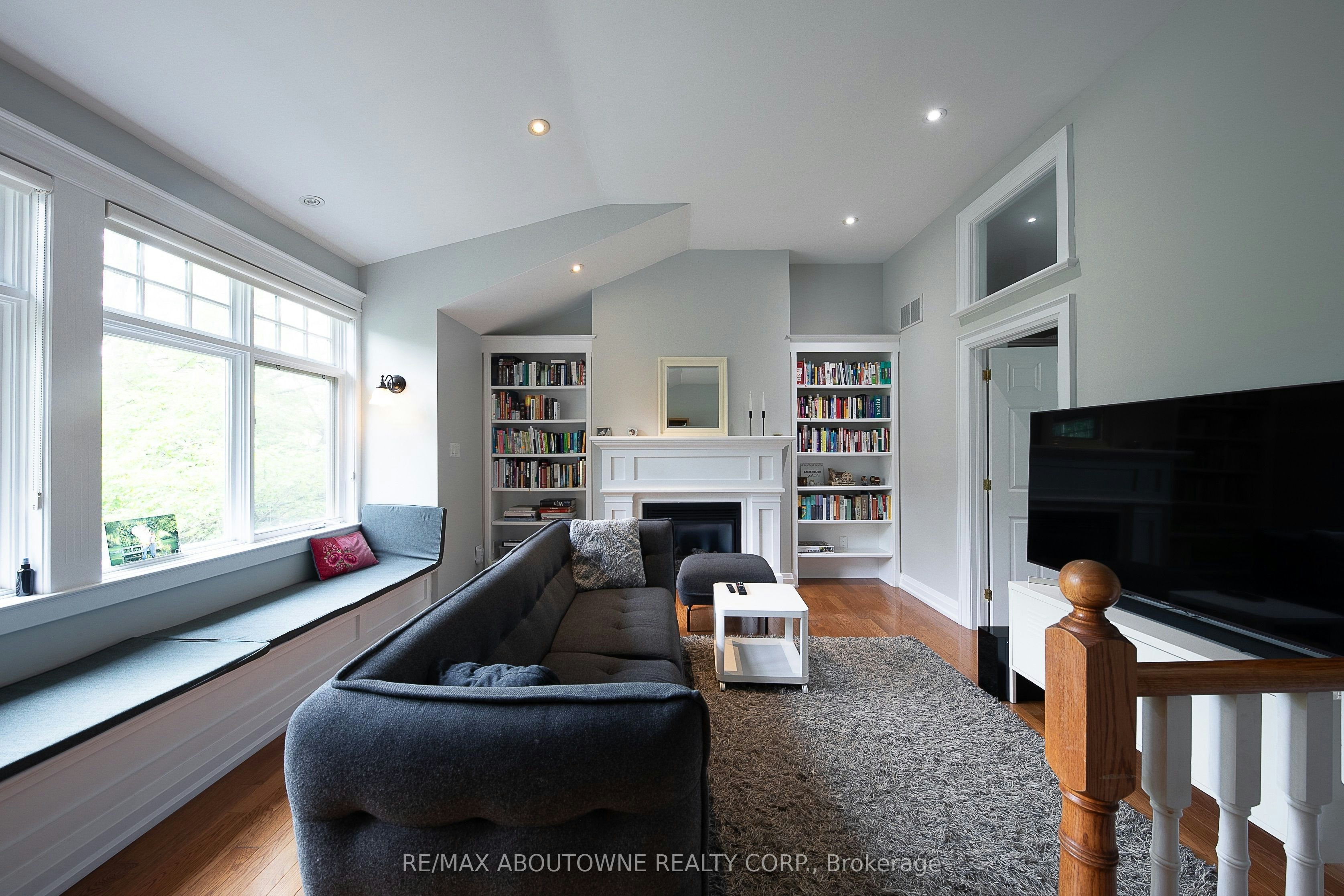 1290 Braeside Drive, Oakville, ON, L6J 2A4 - 20