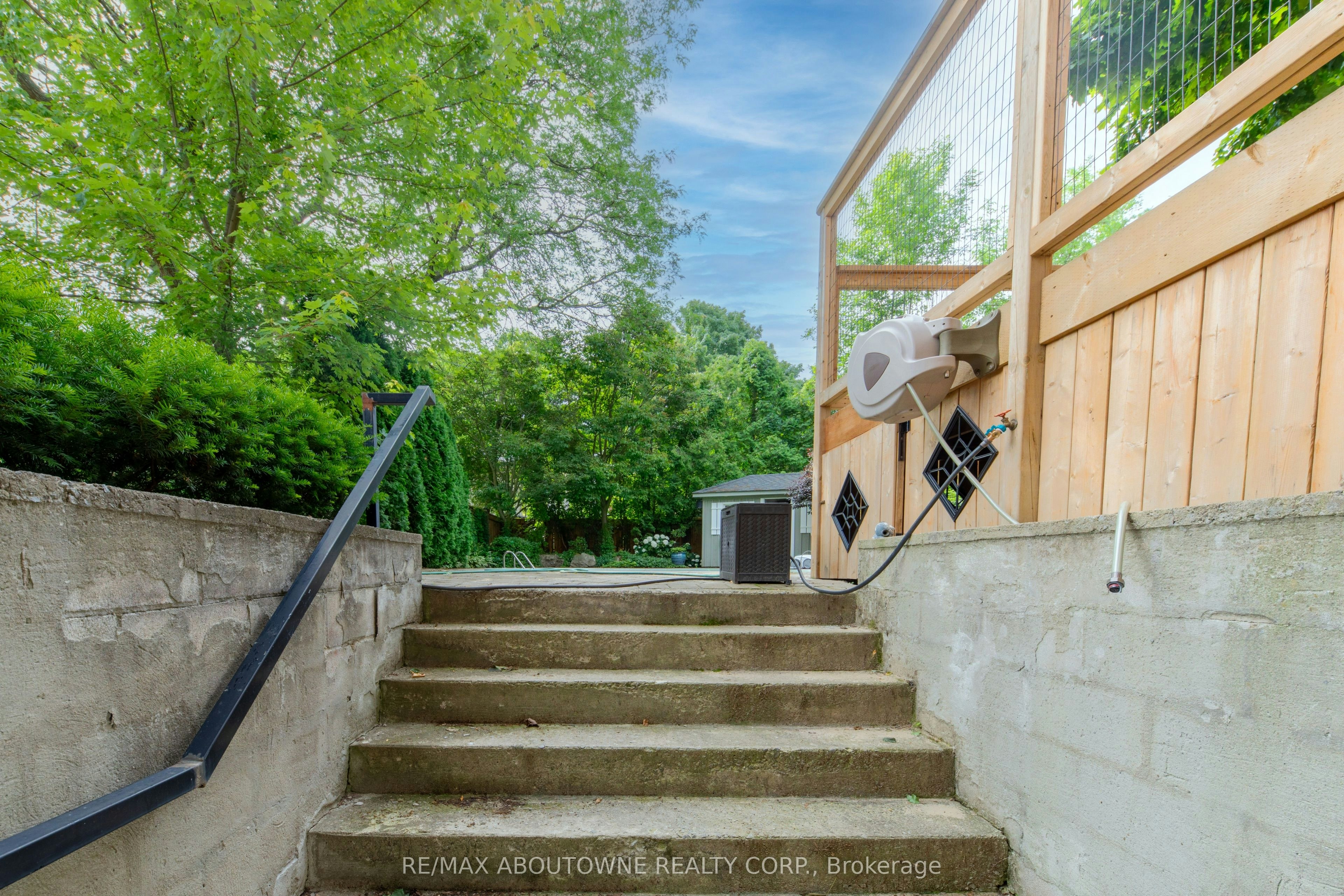 1290 Braeside Drive, Oakville, ON, L6J 2A4 - 36