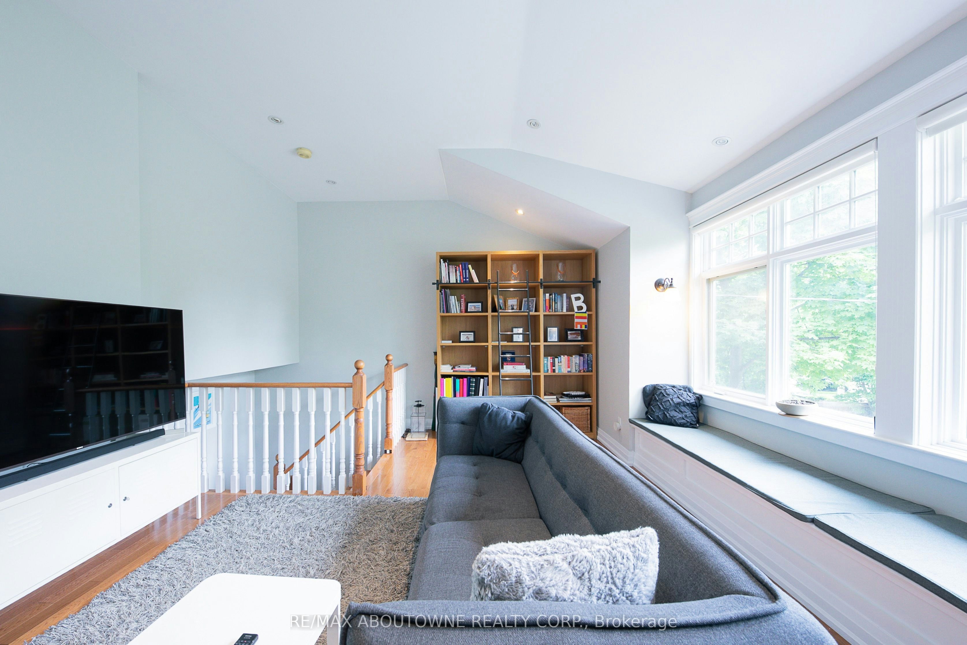 1290 Braeside Drive, Oakville, ON, L6J 2A4 - 18