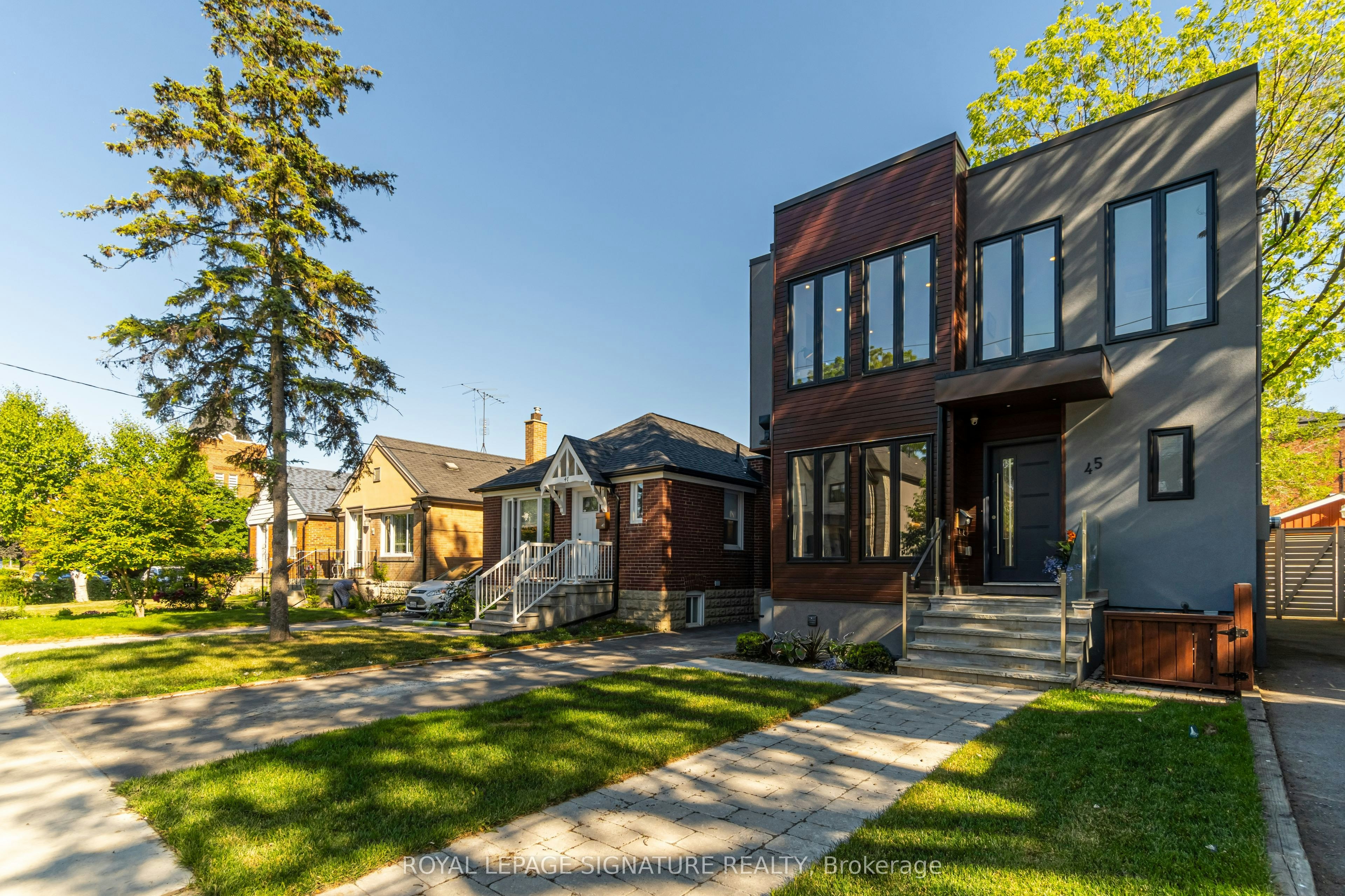 Main-45 William Street, Toronto, ON, M9N 2G6