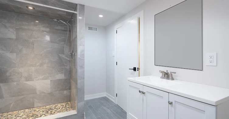 57 Enfield Avenue, Toronto, ON, M8W 1T6 - 12
