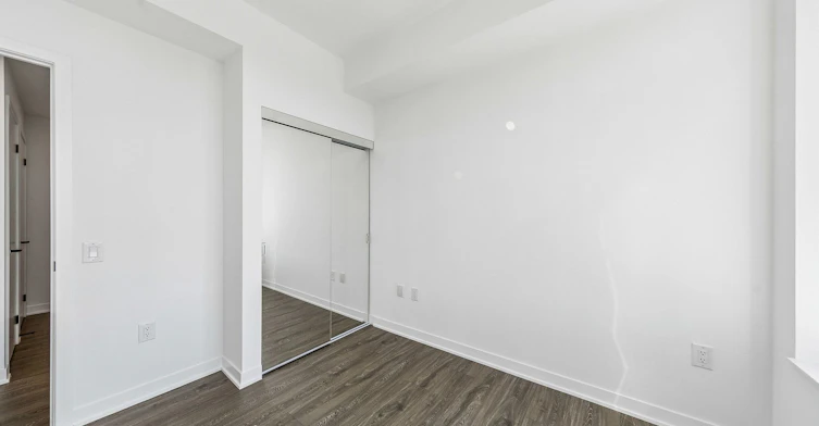 2404-2495 Eglinton Avenue W, Mississauga, ON, L5M 2T2 - 9