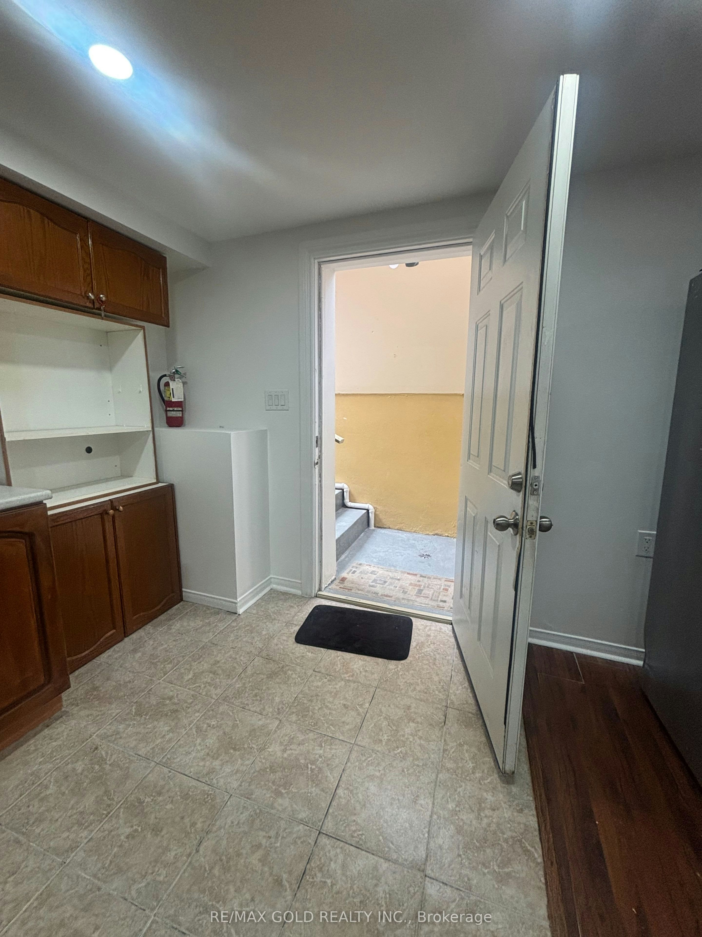 11 Eagleridge Drive, Brampton, ON, L6R 1G6 - 2