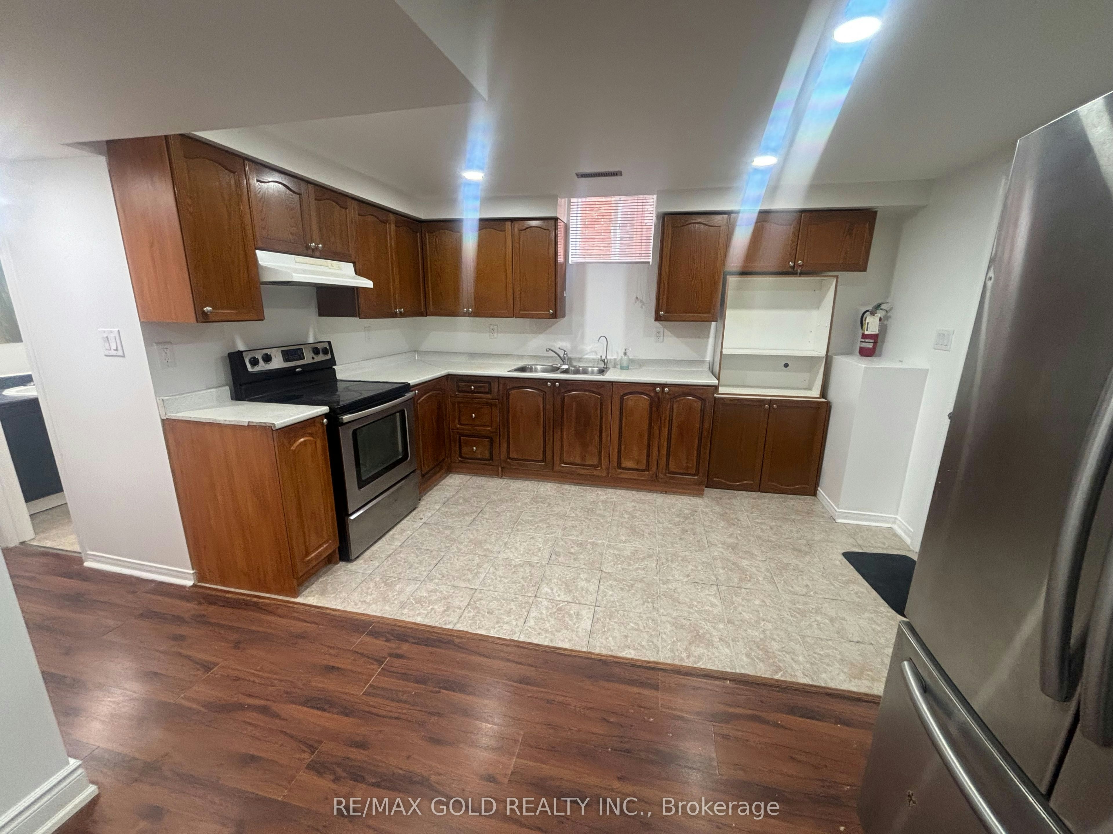 11 Eagleridge Drive, Brampton, ON, L6R 1G6 - 5