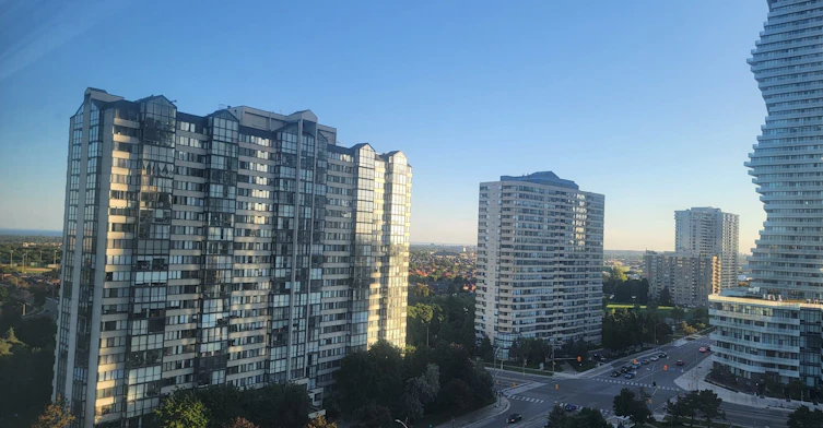 1601-335 Webb Drive, Mississauga, ON, L5B 4A1 - 18