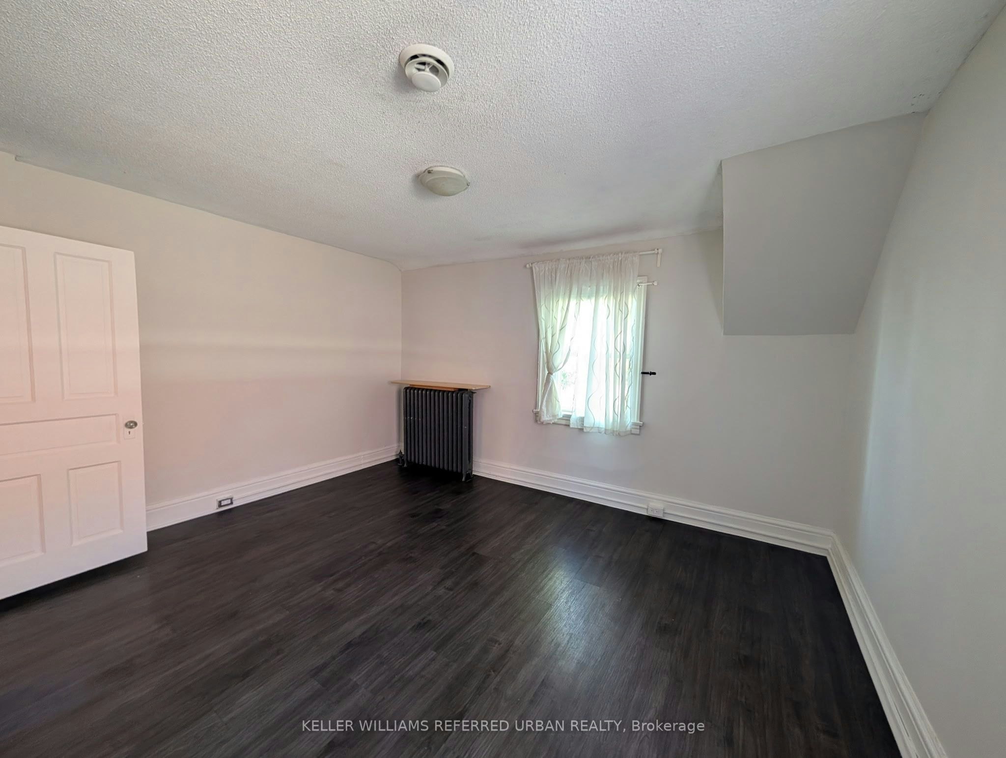 Upper-591 Jane Street, Toronto, ON, M6S 4A3 - 5