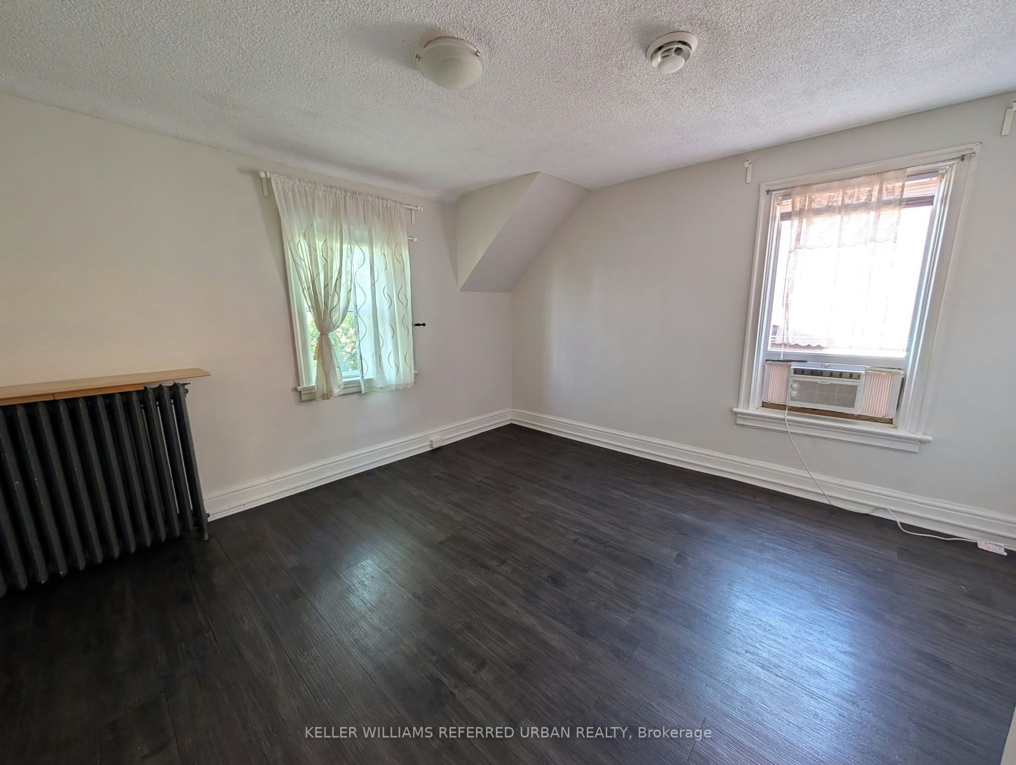 Upper-591 Jane Street, Toronto, ON, M6S 4A3 - 4
