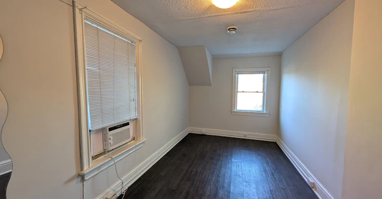 Upper-591 Jane Street, Toronto, ON, M6S 4A3 - 7