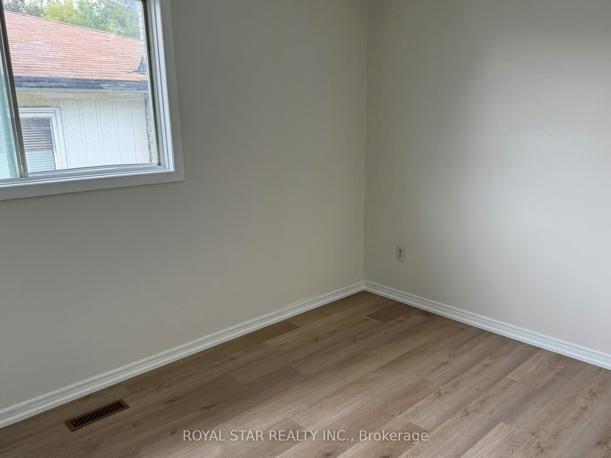162 Beech St Main Floor Street, Brampton, ON, L6V 1V6 - 5