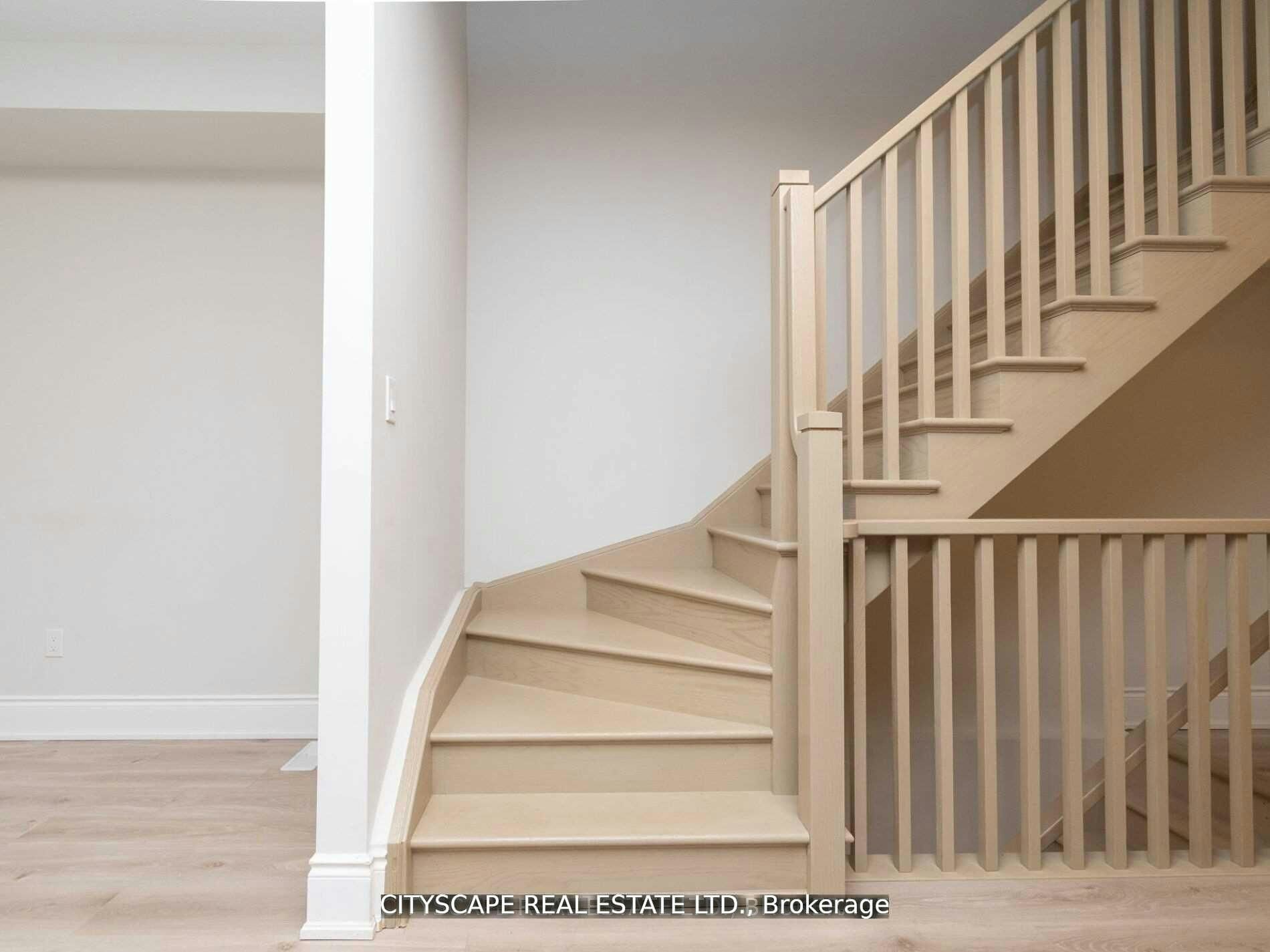 583 Wedgewood Drive, Burlington, ON, L7L 0J9 - 14