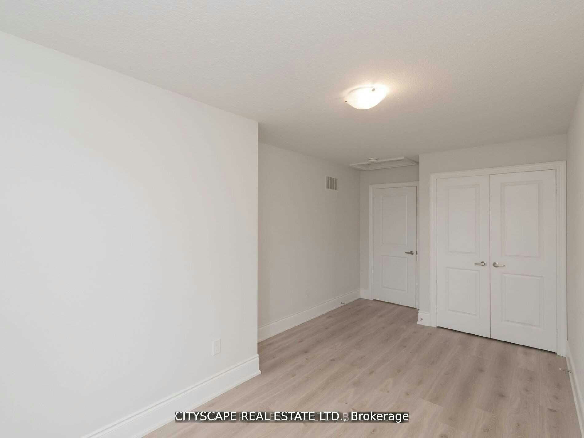 583 Wedgewood Drive, Burlington, ON, L7L 0J9 - 21