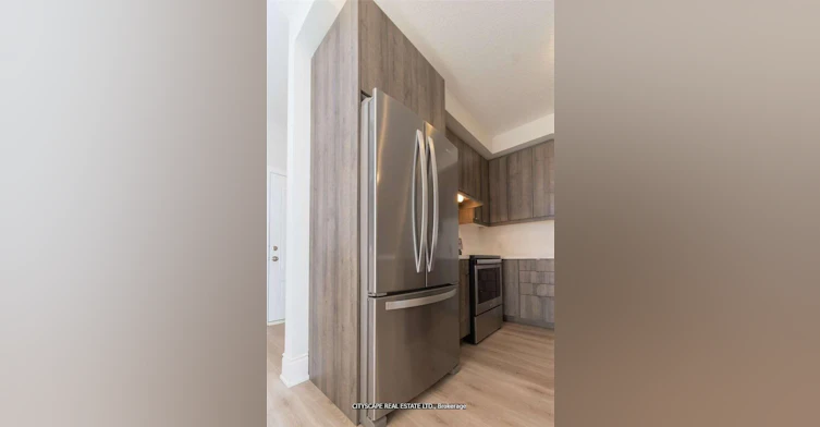 583 Wedgewood Drive, Burlington, ON, L7L 0J9 - 9